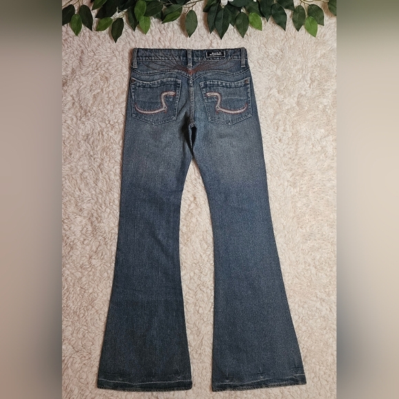 Rock & Republic Classic Vintage Wash Flared Jeans (NWOT) - Picture 5 of 10